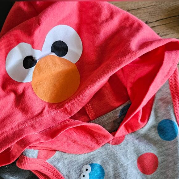 Isaac Mizrahi Sesame Street Infant 2 piece Elmo Cookie Monster Romper sz 0-3M - Picture 2 of 3